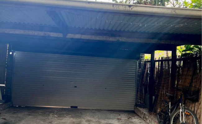 Secure x2 Car Garage Space in Redfern
