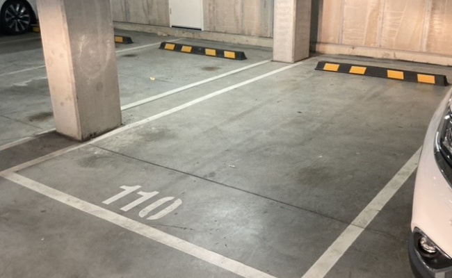 24/7 Unlimited access. Walk to Macquarie Uni Metro/Shops. Perfect for commuters & students. Rent Now
