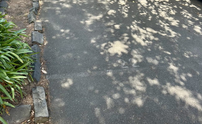 Easy parking near Hawksburn/Toorak