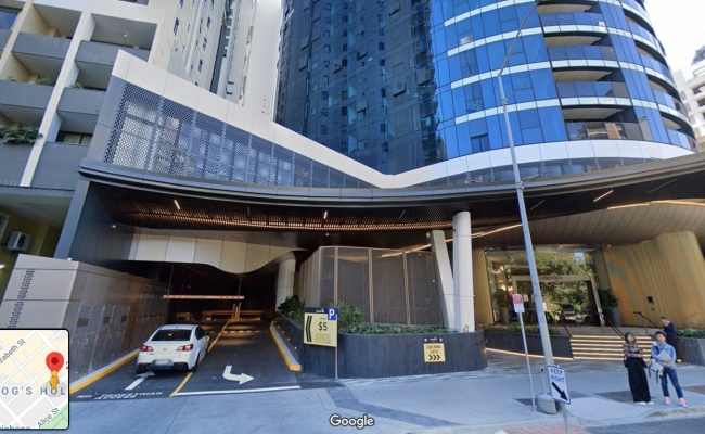 Skytower greate location parking space!!