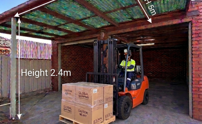 Bentleigh Warehouse 30sqm Undercover Forklift Zone