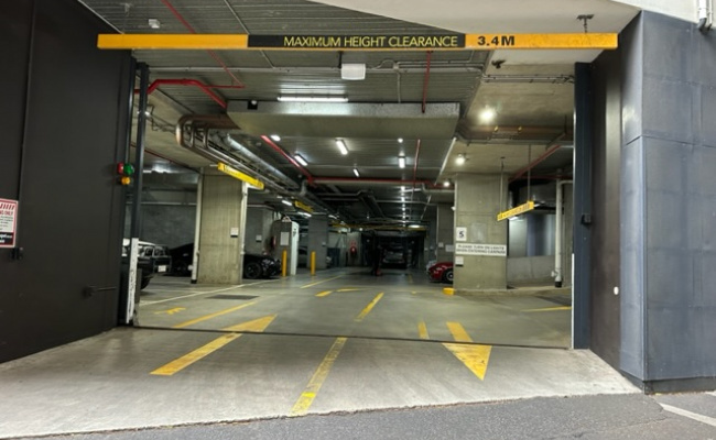 Car Park space available on rent in Docklands near Marvel Stadium, Lift access, secure remote key