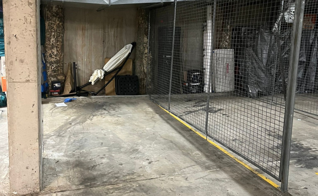Amazing Secure Parking in the Centre of Marrickville. 9-Minute walk to Sydenham Station/Metro