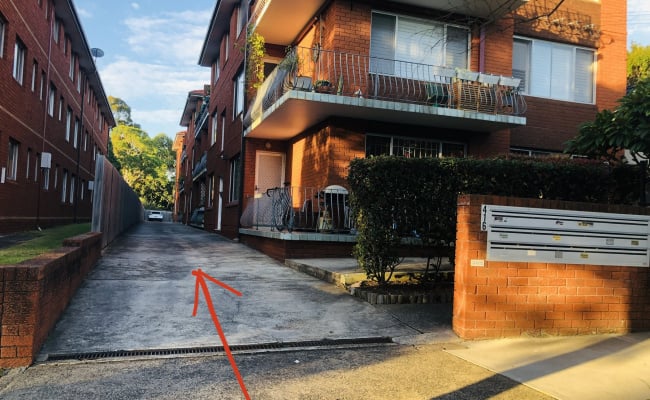 Marrickville - Safe Open Car Spot close to Train Stations