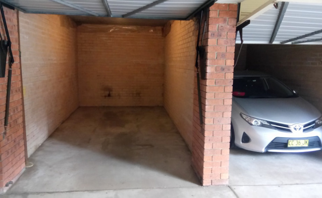 Parramatta - Safe Garage close to CBD/Westfield