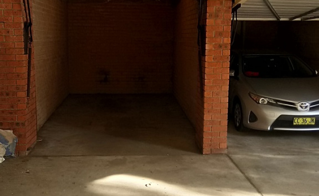 Parramatta - Safe Garage close to CBD/Westfield