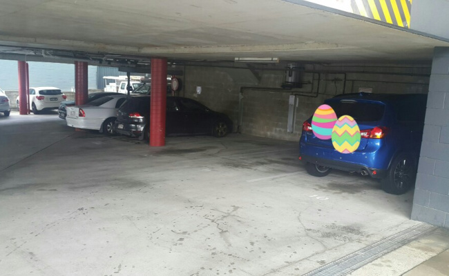 Mon-Fri Only. Great location near Suncorp stadium