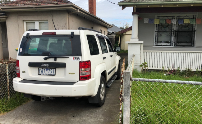 Footscray - Safe Private Driveway Parking near Hospital