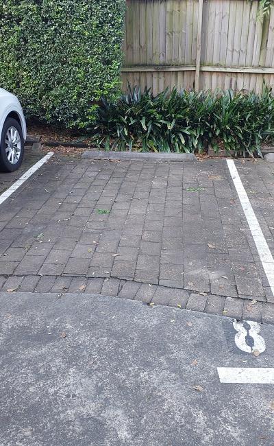 Kirribilli/North Sydney CBD - Safe Open Parking Spot near Milsons Point Station