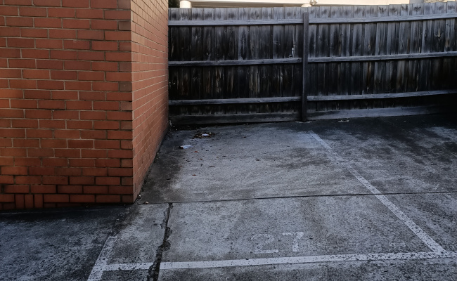 Convenient carpark in Richmond