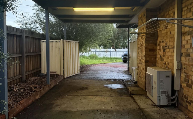 Melbourne Airport Long-Term Covered Parking