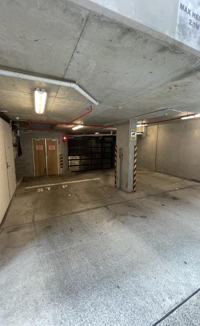 SECURE UNDERCOVER PARKING - 24/7 Fish Lane, South Brisbane - Remote Fob - GREAT LOCATION