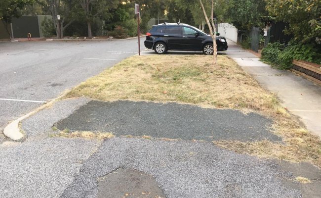 Leederville - Safe Outdoor Parking next to Leedy Strip