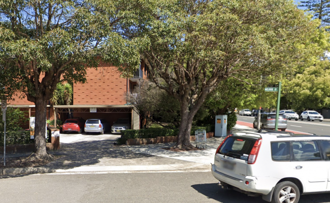 Covered space opposite Mosman Clinic and Harbourside Church
