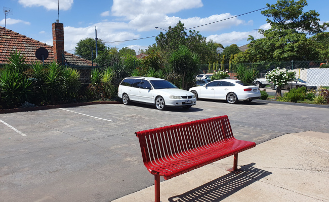 Pascoe Vale - Safe Great Parking near Bus Stops