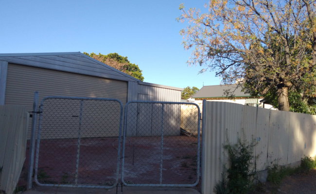 Garage - Storage Rental - Quiet Residential Area