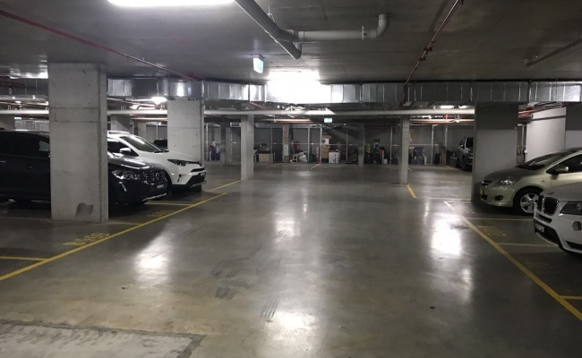 Parking lot at Gordon indoor 