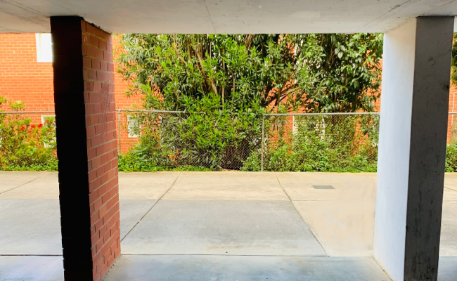 Maribyrnong - Great Undercover Parking Near Highpoint, City Bound Tramstops and Melbourne Airport