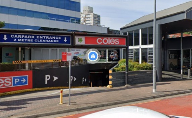 Secure Unreserved Parking on Military Road