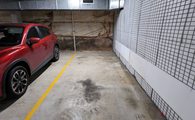 Secure undercover carpark next to Anzac Park Primary School