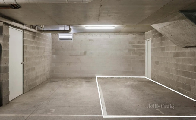 Great underground secure private parking near Beaches, Melbourne CBD, Docklands, MSAC and more.
