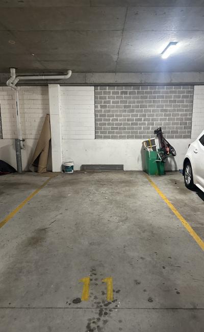 Secure parking in Newington Near Olympic Park -24/7 Access