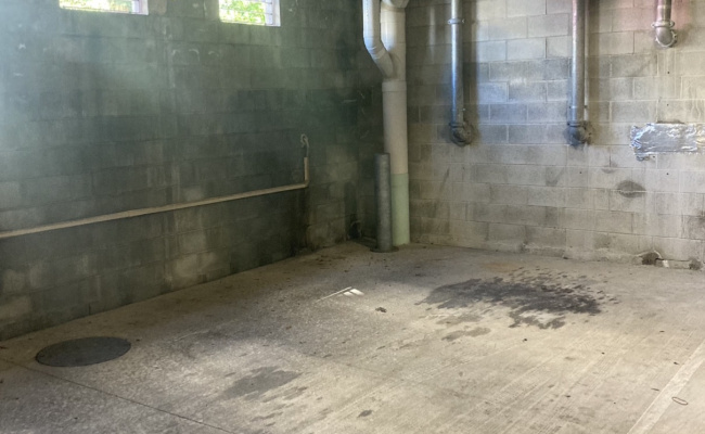 South Brisbane - Spacious Indoor Parking Near CBD