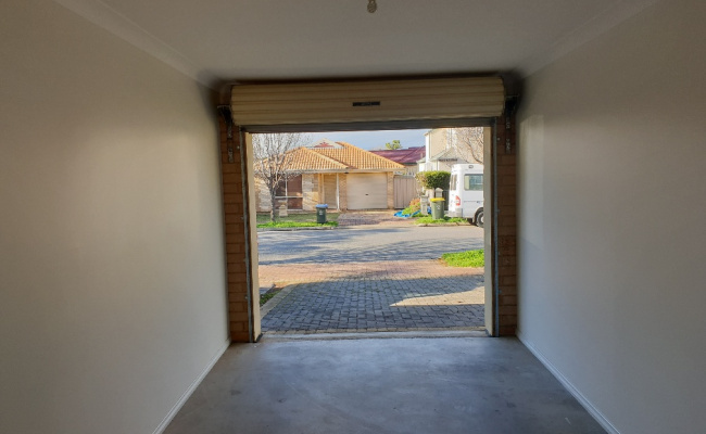 Secure Self Storage Garage with Key Access