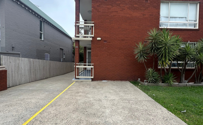 Spacious car parking - 30s from Bondi Road, 10 mins from Bondi Beach and Bondi Junction