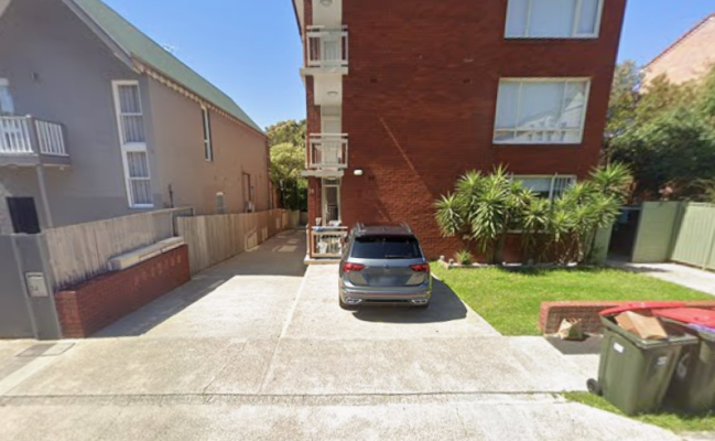 Spacious car parking - 30s from Bondi Road, 10 mins from Bondi Beach and Bondi Junction