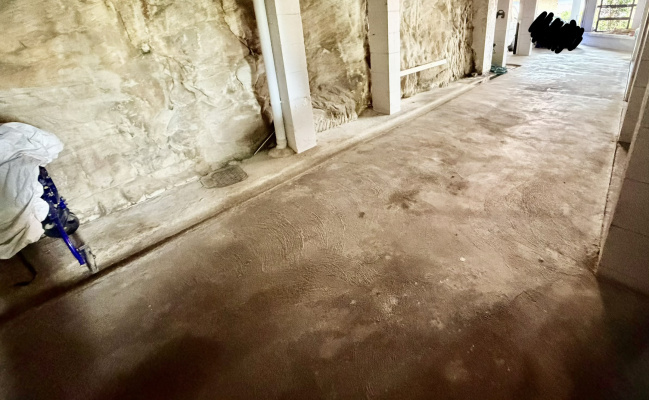 Secure Garage, Tandem Space, short walk to Ferry