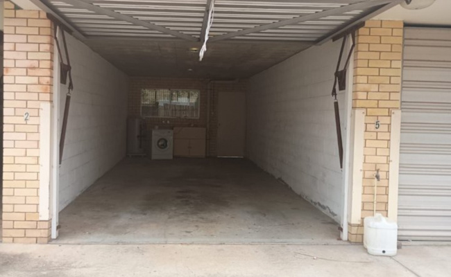 Safe Lock Up Garage/Parking/Storage