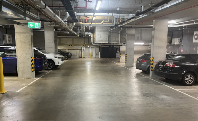 Secure parking spot in prime South Yarra location!