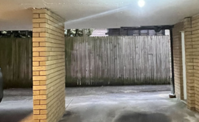 Great undercover private parking spot in North Bondi