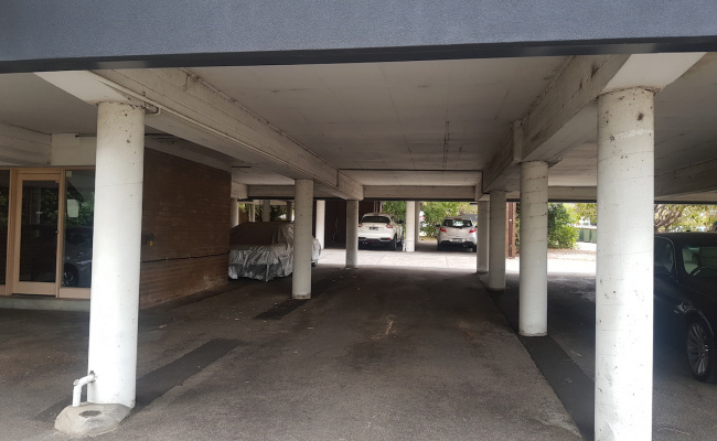 Under Cover Car Park Close to Elsternwick Station