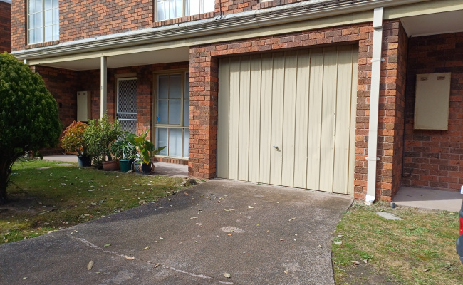 Parking space Seaford over the road from beach and 10 minutes walk to train station