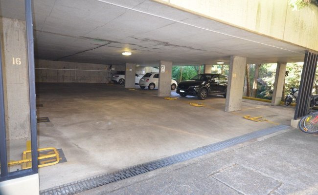 Car parking space - Edgecliff, Darling Point, Woollahra, Potts Point