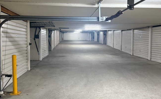 Edgecliff - 3 min walk to station