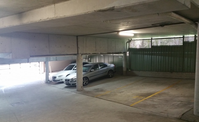 Secure Parking near Edgecliff Station, dual access