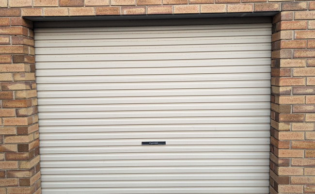 Well sized garage for parking or storage available for rent in Donvale
