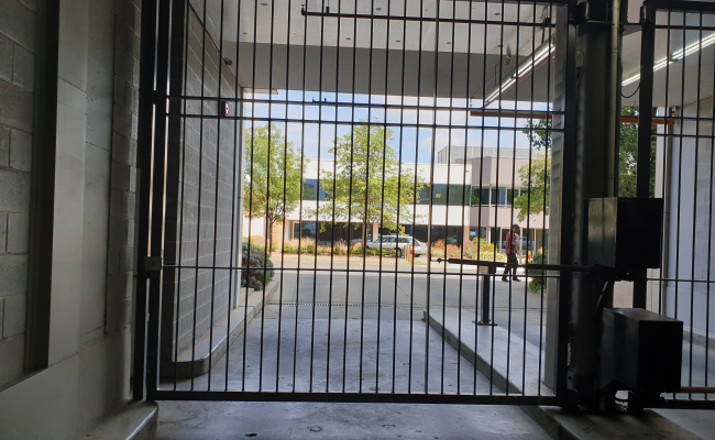 Indoor parking space right next CBD (and close to ANU)