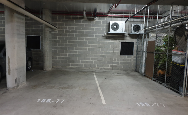 Indoor parking space right next CBD (and close to ANU)