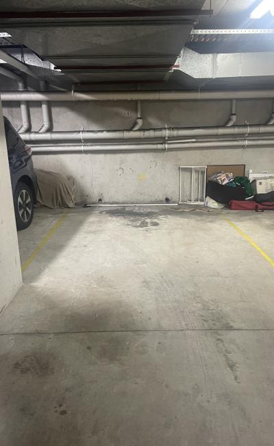 Secure Parking 700m from Bondi Beach