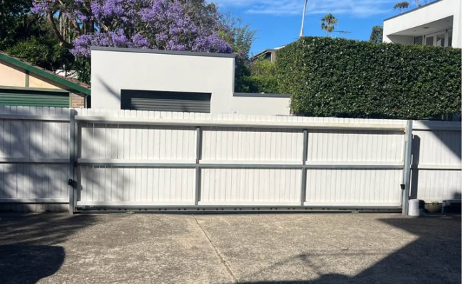 Bondi - Lock up Car Space