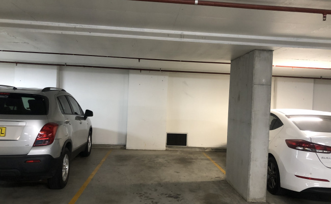 Covered & Secure parking in Mascot