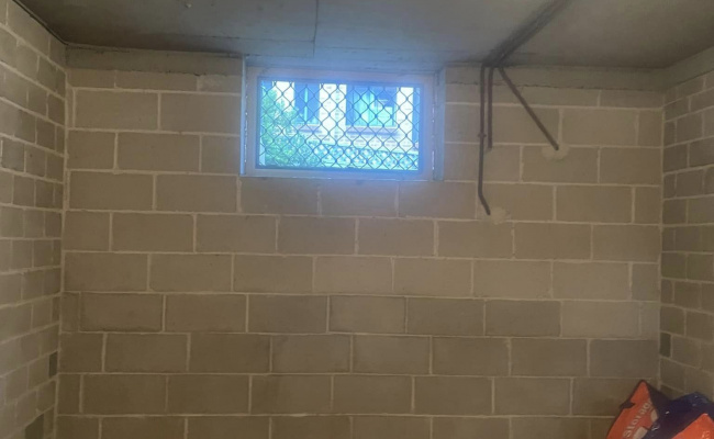 Westmead Lock up garage
