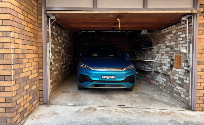 Lock up garage parking on Obrien Street in Bondi beach Lock up garage parking on Obrien Street in Bondi beach