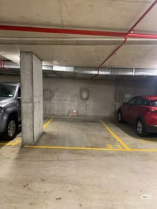 Convenient Parking Space near Bondi Junction Westfield, access to Bondi Beach