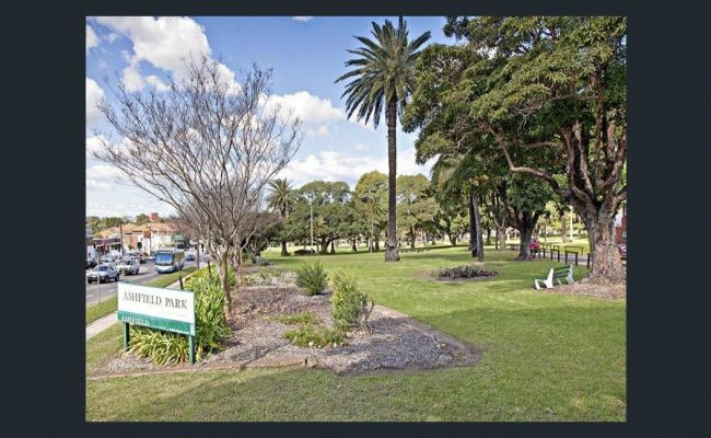 Secure Parking near multiple public transport options