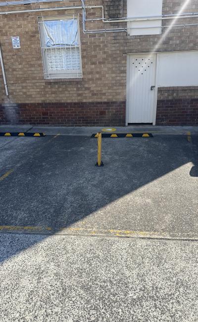 Private parking spot just off Oxford Street on Melrose Lane!